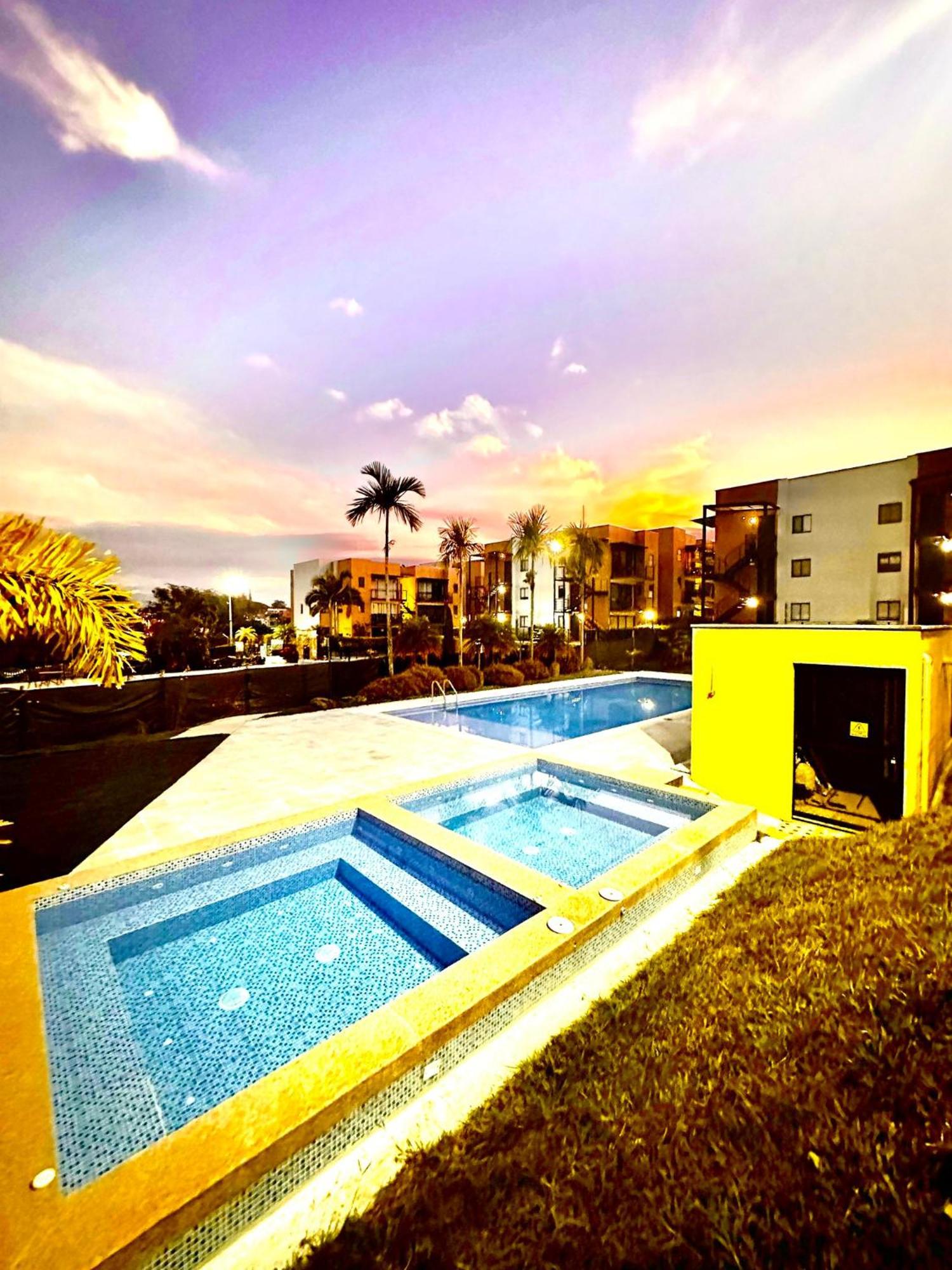 Apartamento Privado Vacacional A 5M Del Aeropuerto, 20 Minutos Del Parque Del Cafe Y Centro De Armenia Con 4 Piscinas, 3 Jacuzzi, Sauna By Molca Xperiences 3H 外观 照片